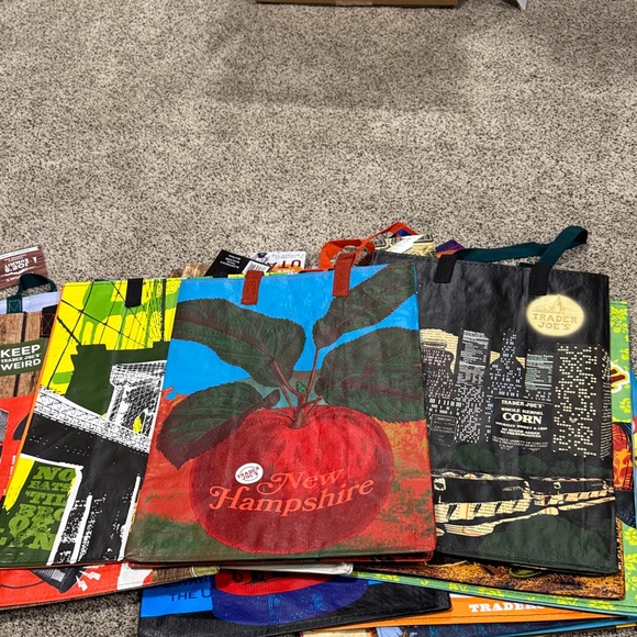 Trader Joe's Reusable Shopping Bags - Picture 6 of 7